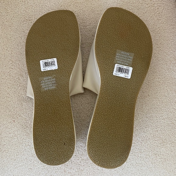 NWT Glassons Bone Platform Vegan Leather Slide Sandals | Faux-Leather Slides - Picture 10 of 12